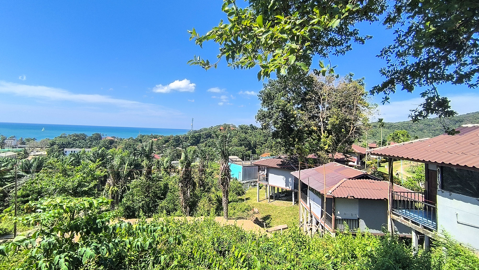 Seaview Resort for sale - Krabi Real Estate - Koh Lanta Real Estate